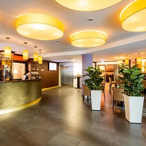 4* Hotel Stadthotel Am Römerturm